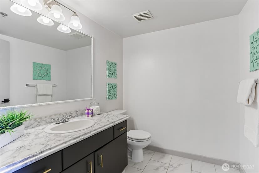Property photo for 701 Galer Street #813, Seattle photo 27