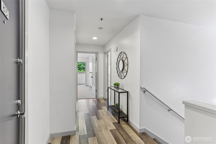 Property photo for 701 Galer Street #813, Seattle photo 17
