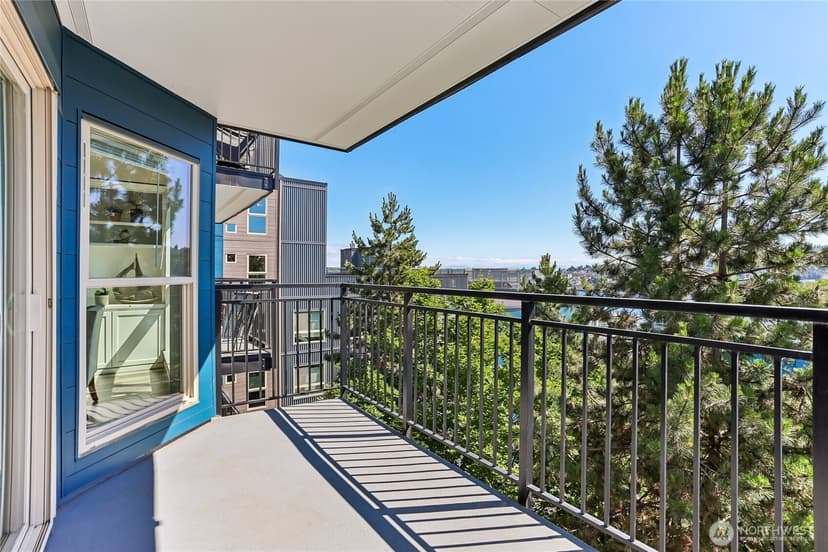 Property photo for 701 Galer Street #813, Seattle photo 30