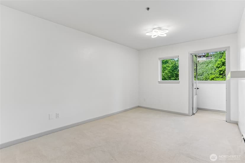 Property photo for 701 Galer Street #813, Seattle photo 23