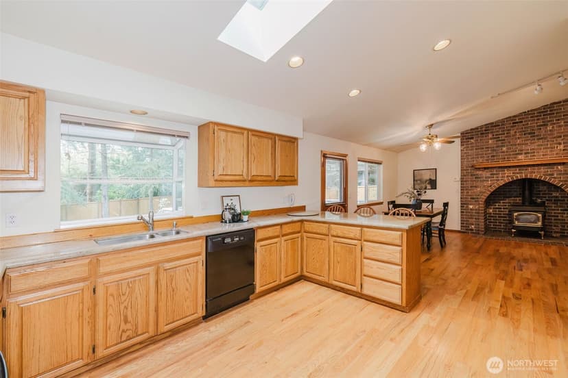 Property photo for 1724 NW Palmer Lane, Bremerton photo 10