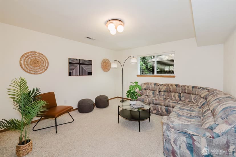 Property photo for 1724 NW Palmer Lane, Bremerton photo 23