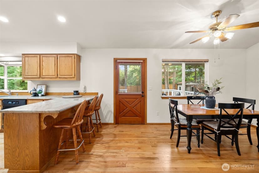 Property photo for 1724 NW Palmer Lane, Bremerton photo 13