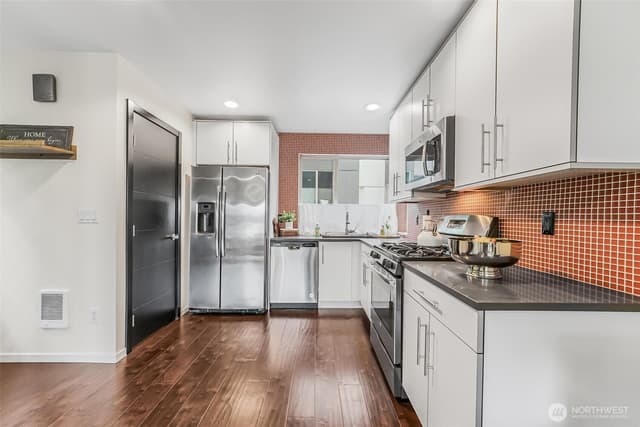 Property photo for 7748 Delridge Way SW, Seattle photo 5