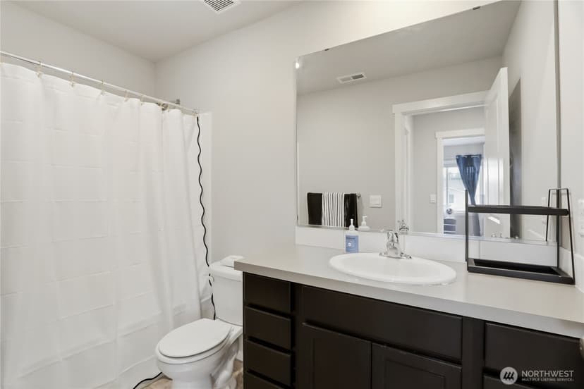 Property photo for 6451 Yorktown Place NE, Bremerton photo 22