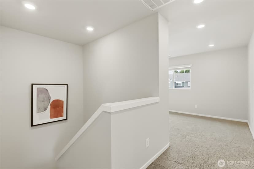 Property photo for 6451 Yorktown Place NE, Bremerton photo 13