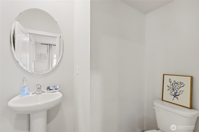 Property photo for 6451 Yorktown Place NE, Bremerton photo 12