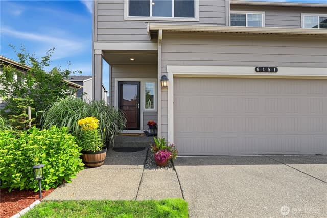 Property photo for 6451 Yorktown Place NE, Bremerton photo 2