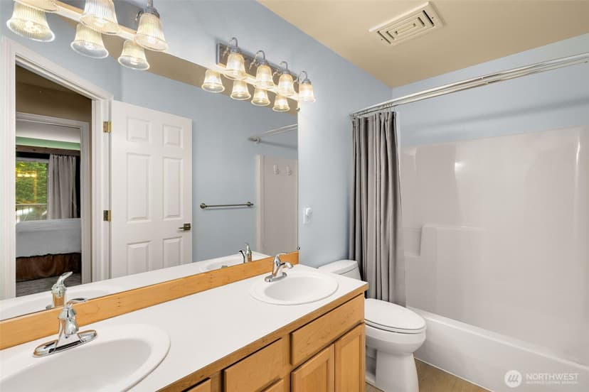 Property photo for 17048 183rd Place NE, Woodinville photo 21