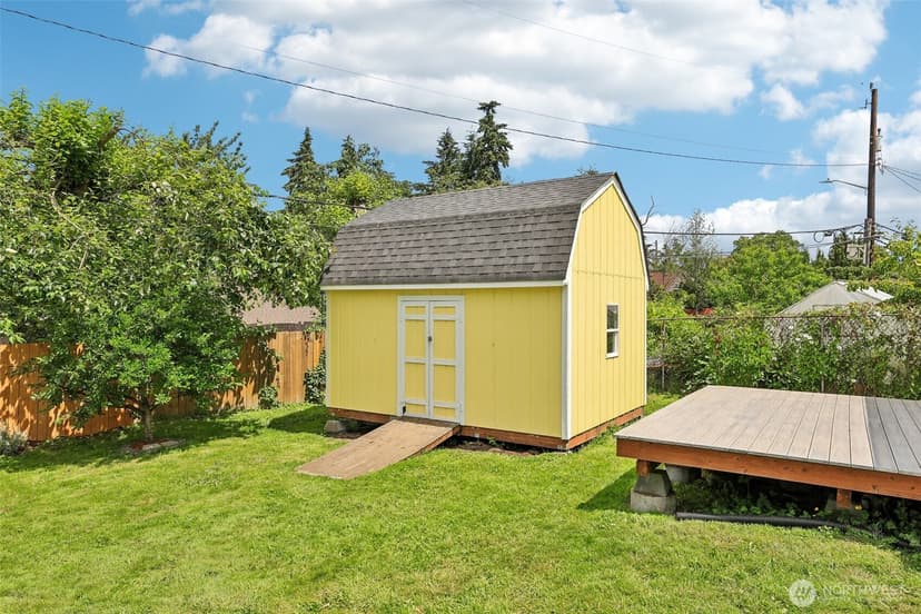 Property photo for 2404 S 121st Street, Seattle photo 32