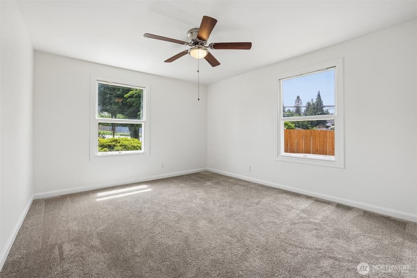 Property photo for 2404 S 121st Street, Seattle photo 15