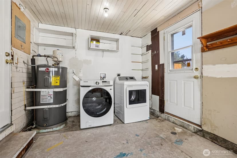 Property photo for 2404 S 121st Street, Seattle photo 27
