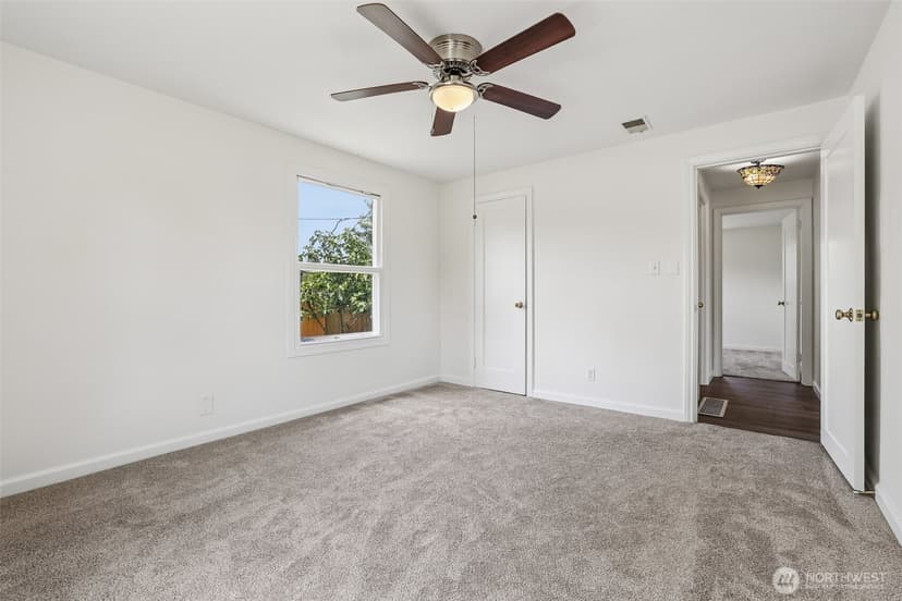 Property photo for 2404 S 121st Street, Seattle photo 16