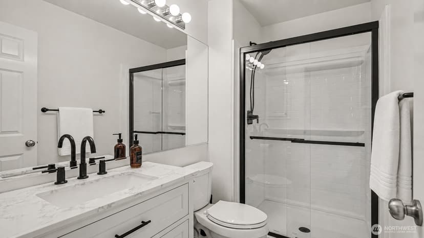 Property photo for 511 Elma Place NE, Renton photo 21
