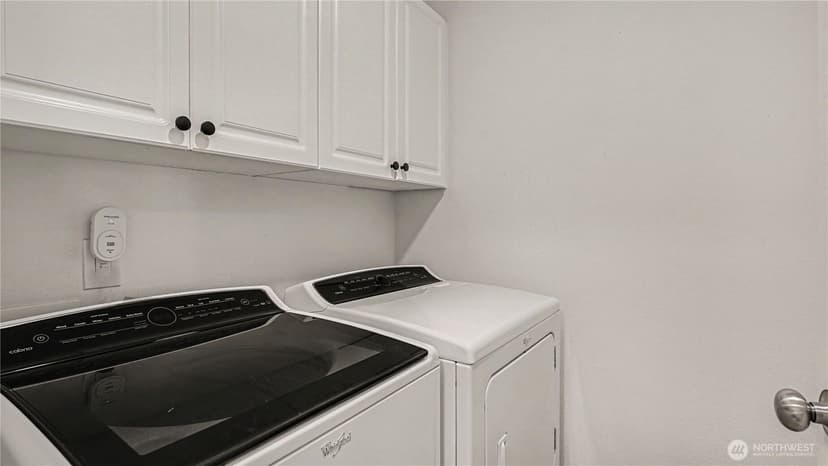 Property photo for 511 Elma Place NE, Renton photo 27