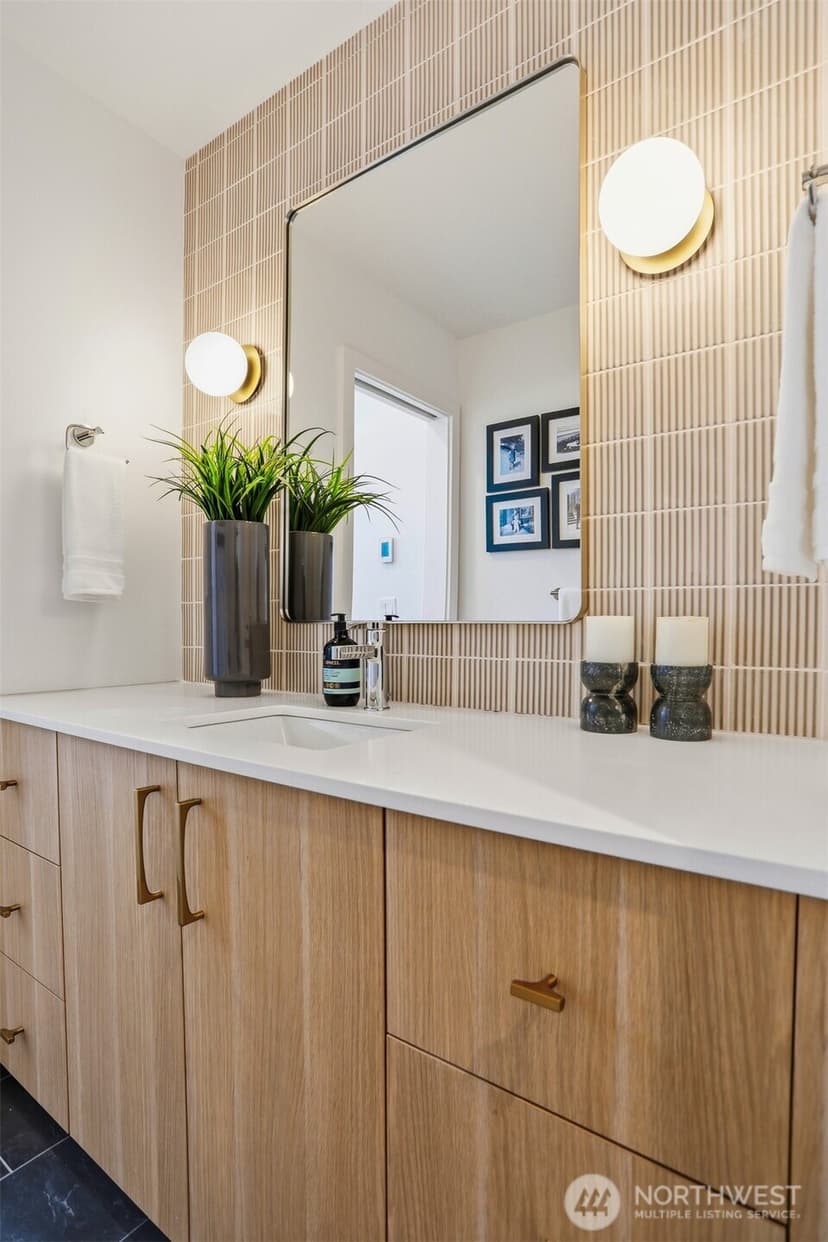 Property photo for 8328 24th Avenue NW, Seattle photo 19
