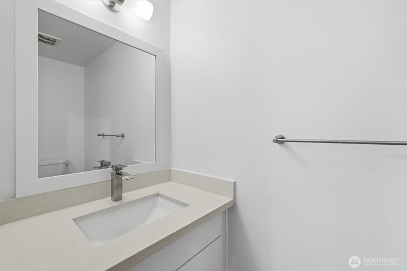 Property photo for 18823 SE 42nd Street, Issaquah photo 10