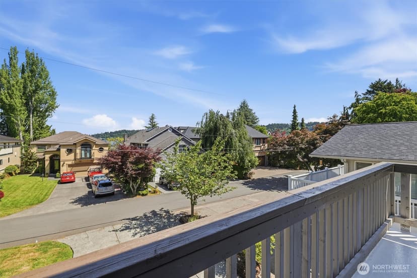 Property photo for 18823 SE 42nd Street, Issaquah photo 23