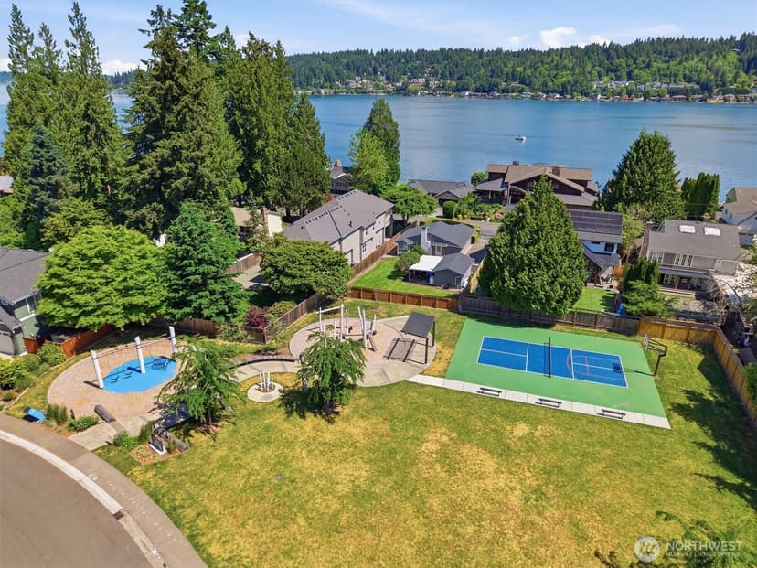 Property photo for 18823 SE 42nd Street, Issaquah photo 38