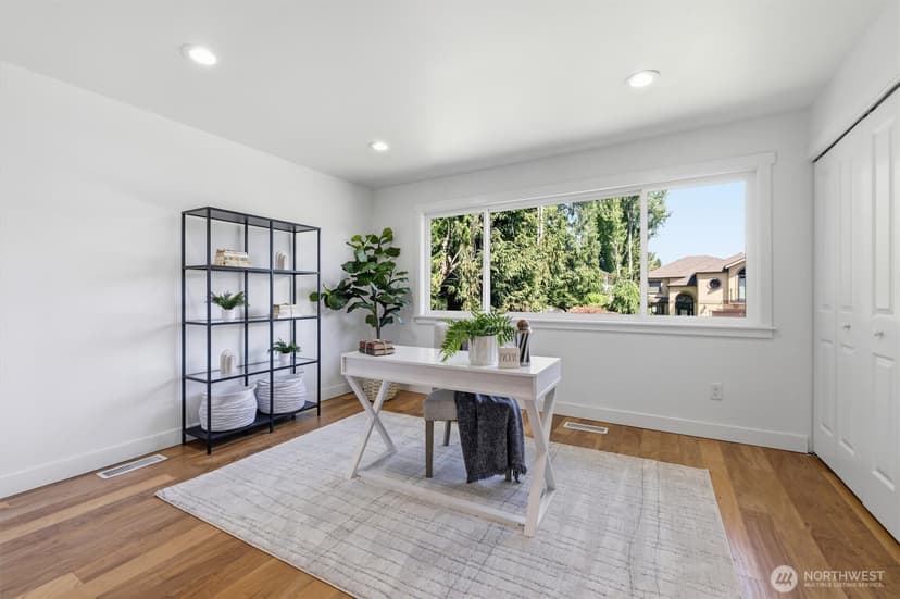 Property photo for 18823 SE 42nd Street, Issaquah photo 12
