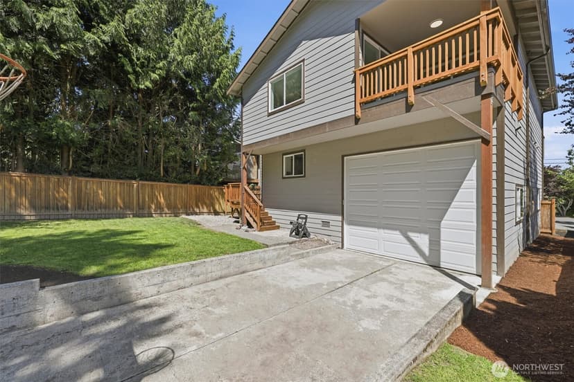 Property photo for 18823 SE 42nd Street, Issaquah photo 33