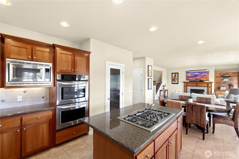 Property photo for 21908 26th Street E, Lake Tapps photo 8