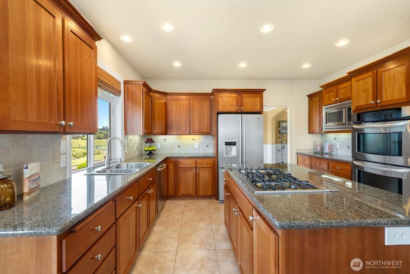 Property photo for 21908 26th Street E, Lake Tapps photo 9