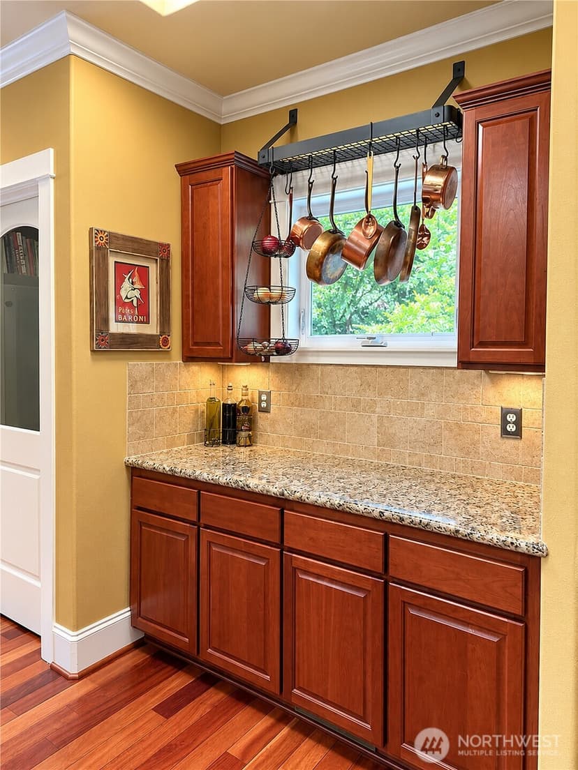 Property photo for 18210 Homeview Drive, Edmonds photo 13