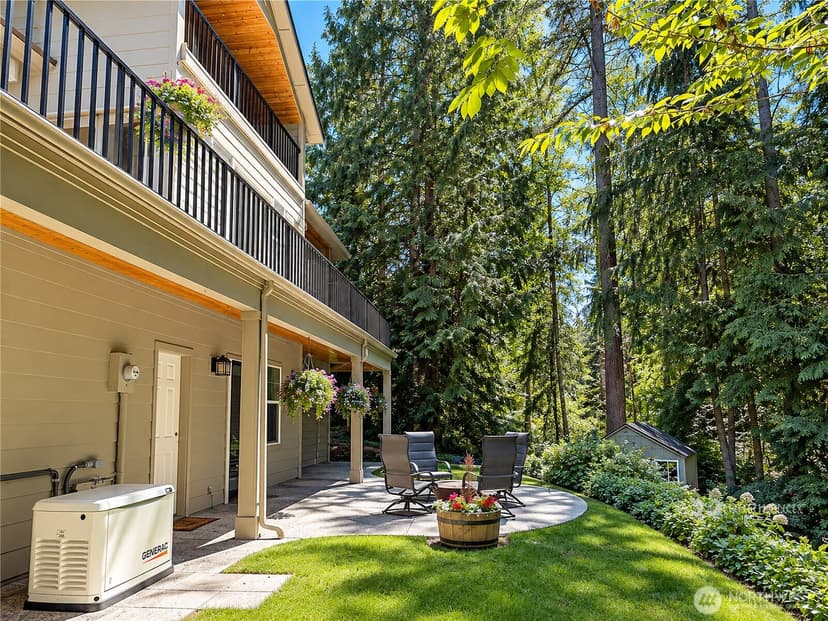 Property photo for 18210 Homeview Drive, Edmonds photo 31