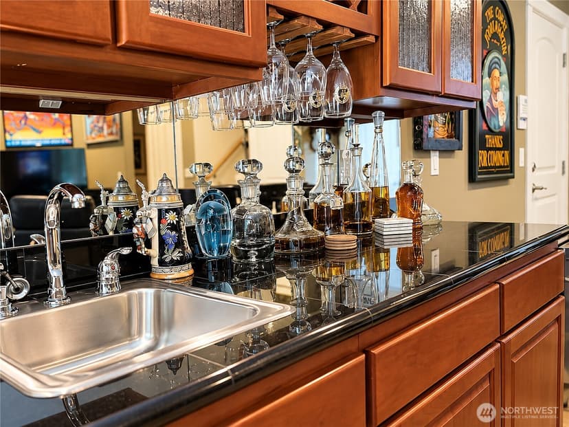 Property photo for 18210 Homeview Drive, Edmonds photo 26