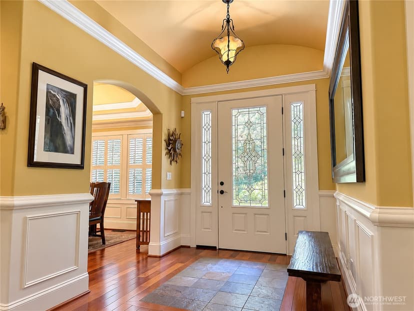 Property photo for 18210 Homeview Drive, Edmonds photo 3