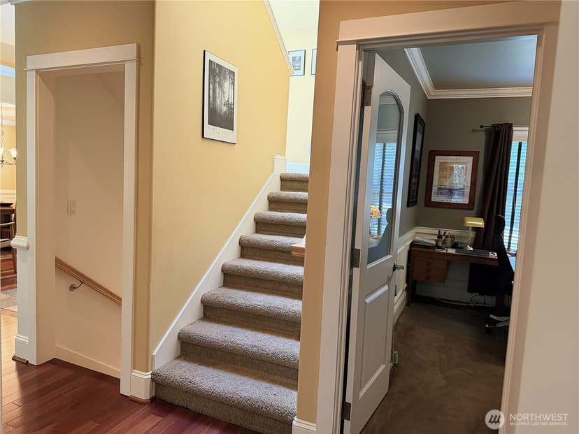 Property photo for 18210 Homeview Drive, Edmonds photo 22