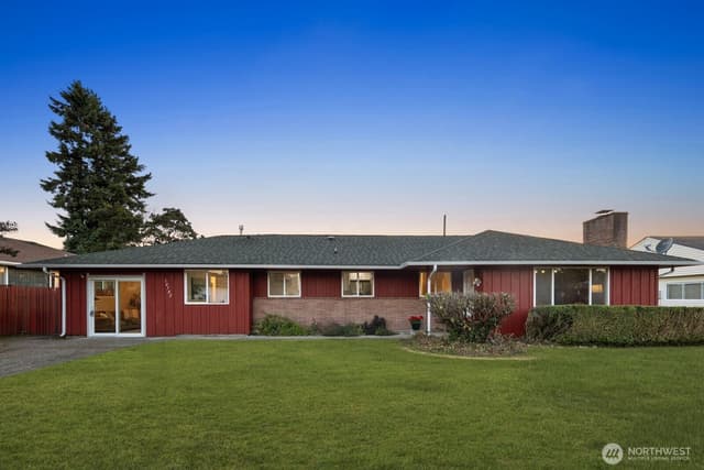 Property photo for 10702 Douglas Drive SW, Lakewood