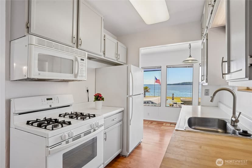 Property photo for 3134 SW 172nd Street, Burien photo 16