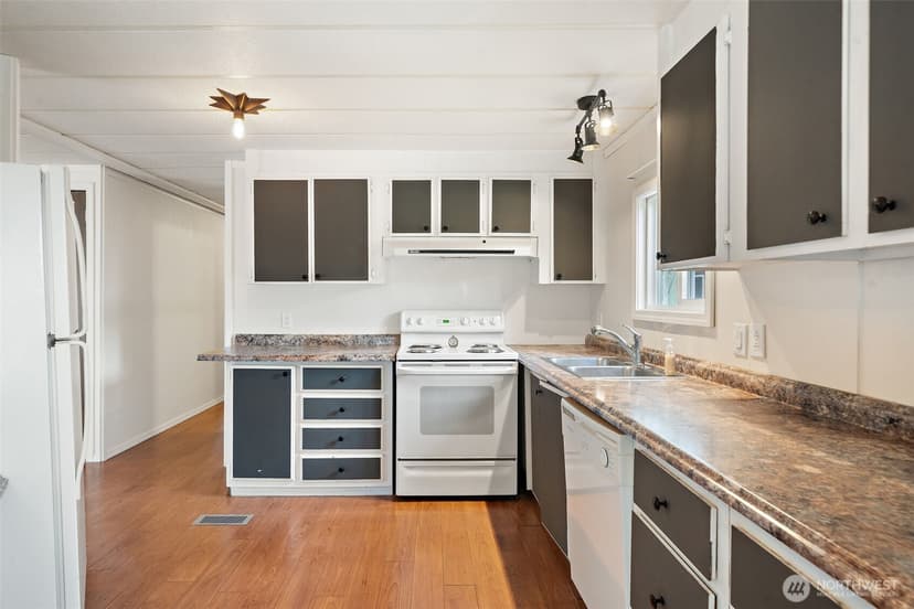 Property photo for 6521 SE Mile Hill Drive #21, Port Orchard photo 15
