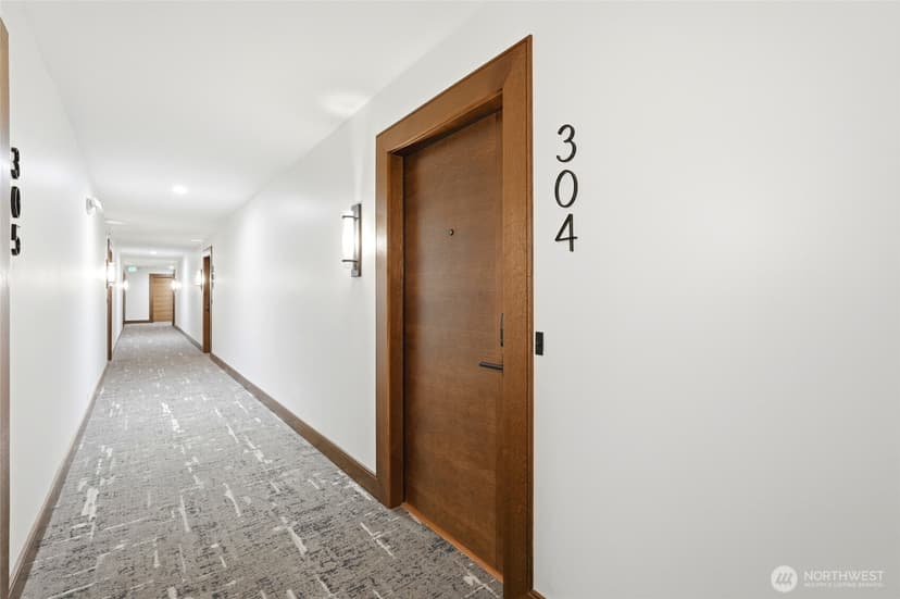 Property photo for 6333 Lake Washington Boulevard NE #304, Kirkland photo 29