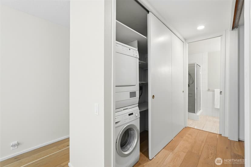 Property photo for 6333 Lake Washington Boulevard NE #304, Kirkland photo 20