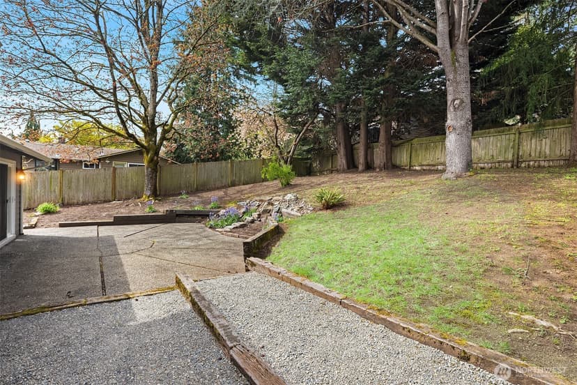 Property photo for 14011 98th Avenue NE, Kirkland photo 24
