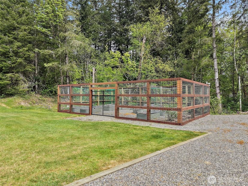 Property photo for 22420 270th Avenue SE, Maple Valley photo 36