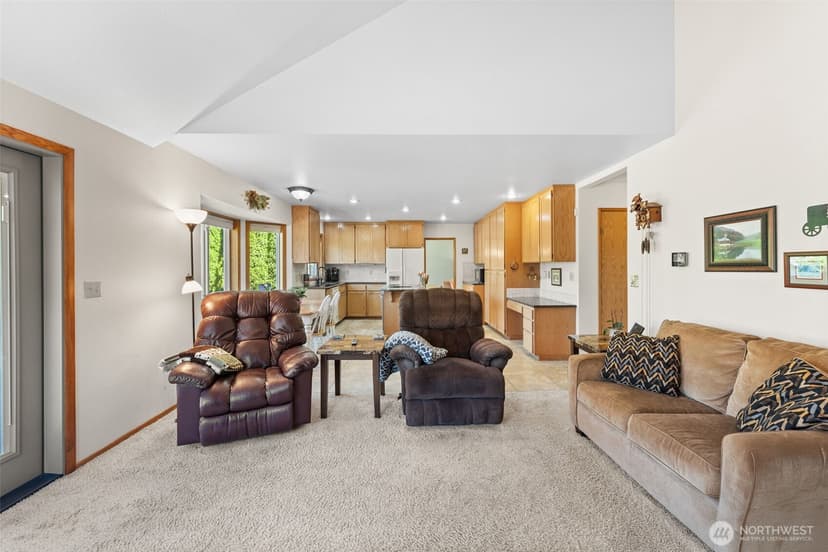 Property photo for 1918 8th Street Ct SW, Puyallup photo 15