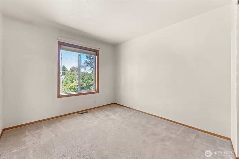 Property photo for 1918 8th Street Ct SW, Puyallup photo 25