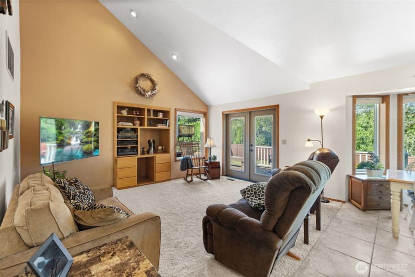 Property photo for 1918 8th Street Ct SW, Puyallup photo 16