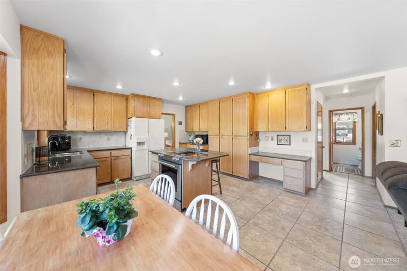 Property photo for 1918 8th Street Ct SW, Puyallup photo 13