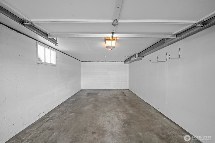 Property photo for 15205 Grant Avenue SW, Lakewood photo 22