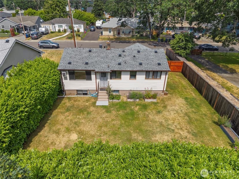 Property photo for 15205 Grant Avenue SW, Lakewood photo 26