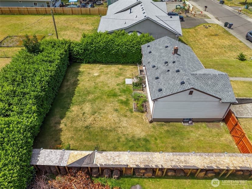 Property photo for 15205 Grant Avenue SW, Lakewood photo 27