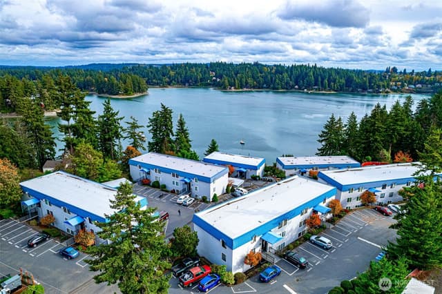 Property photo for 924 Shorewood Drive #C25, Bremerton photo 2