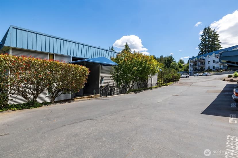 Property photo for 924 Shorewood Drive #C25, Bremerton photo 23