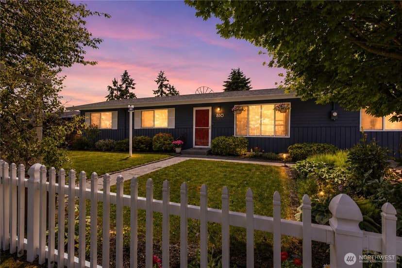Property photo for 810 132nd Street S, Tacoma