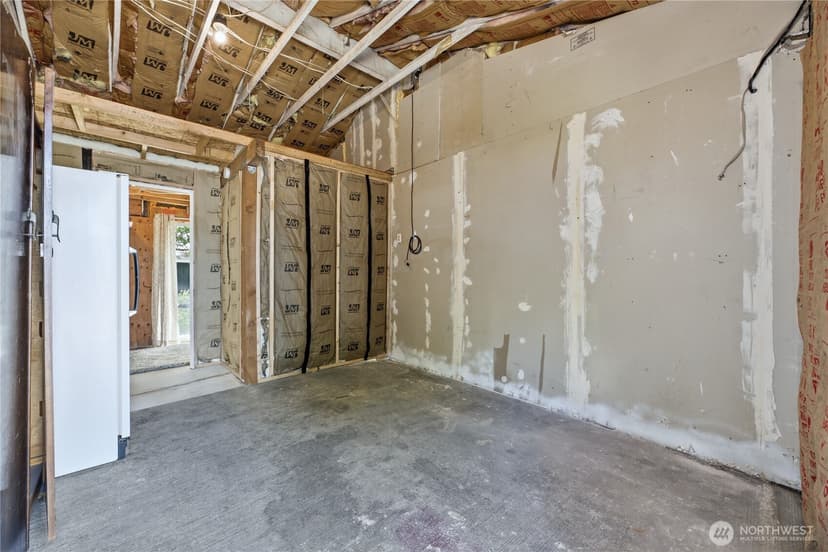 Property photo for 810 132nd Street S, Tacoma photo 34